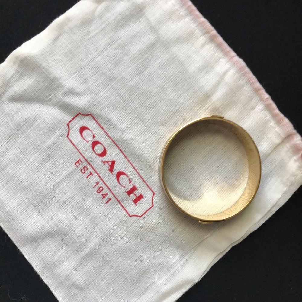 Gold bangle - Picture 4 of 7